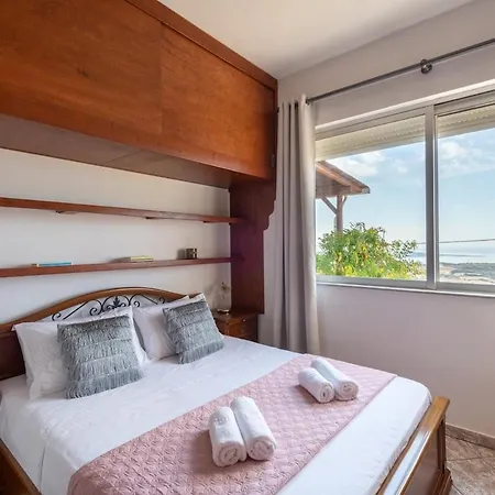 Vakantiehuis The Eagle's Nest House