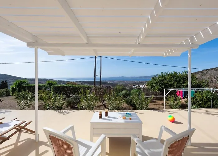 The Eagle's Nest House * Kamari (Paros)